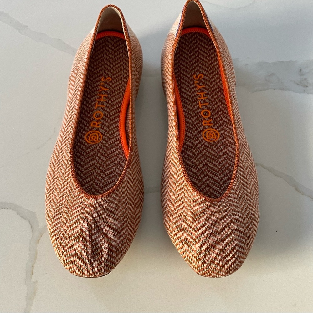 Women's Orange Chevron Ballet Flats - Picture 3 of 9